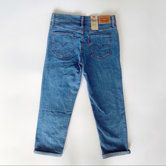 ‼️SOLD‼️ NWT Levi's 311 Shaping Skinny Capri - Picture 9 of 10